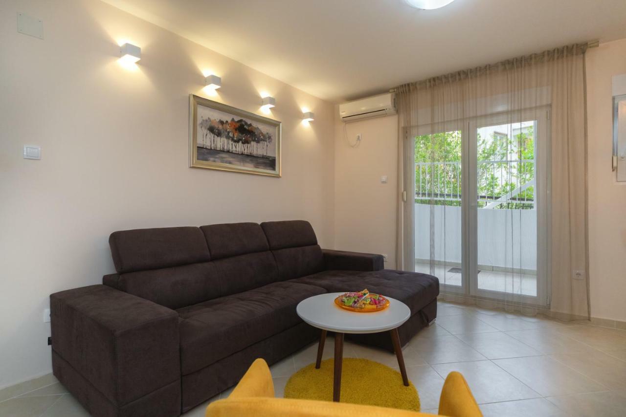 Apartmani Tref Petrovac Exterior foto