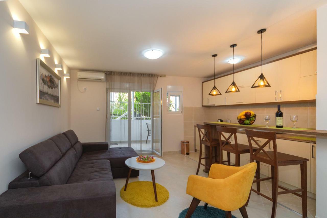 Apartmani Tref Petrovac Exterior foto