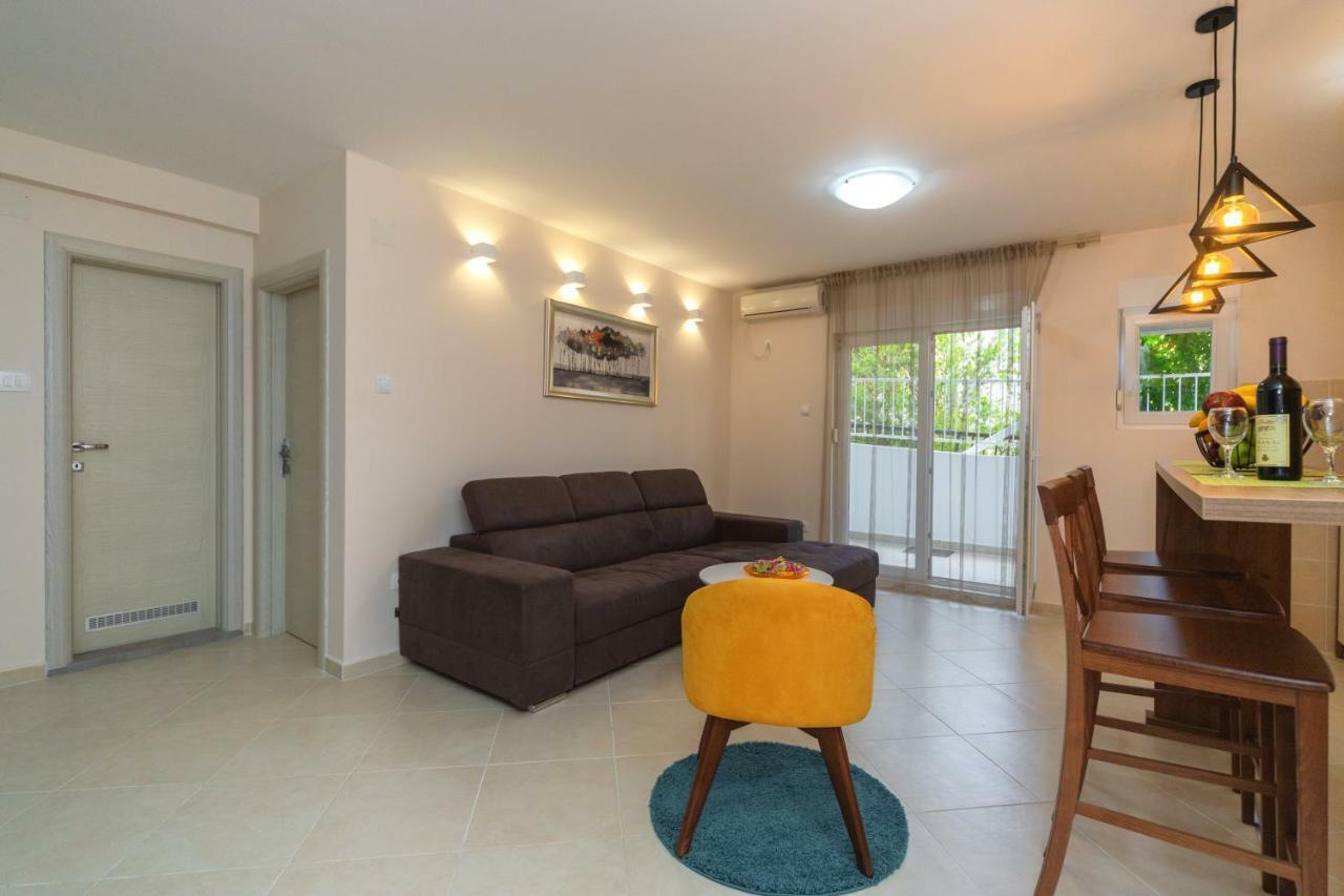 Apartmani Tref Petrovac Exterior foto