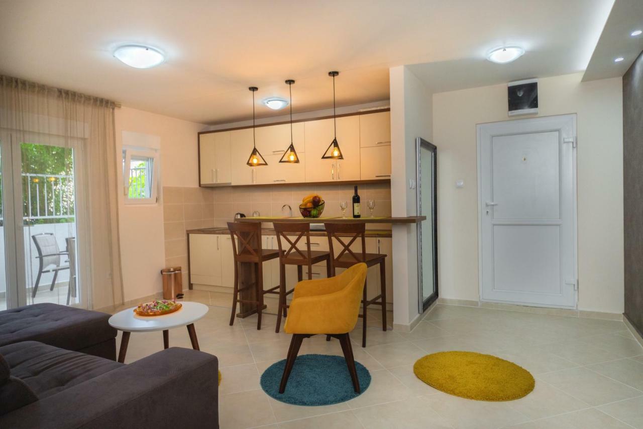 Apartmani Tref Petrovac Exterior foto