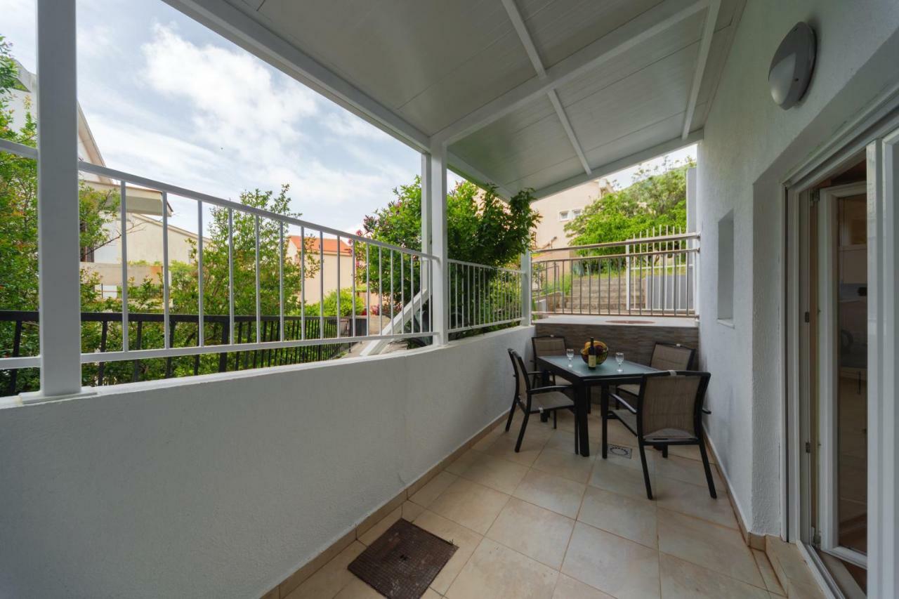 Apartmani Tref Petrovac Exterior foto